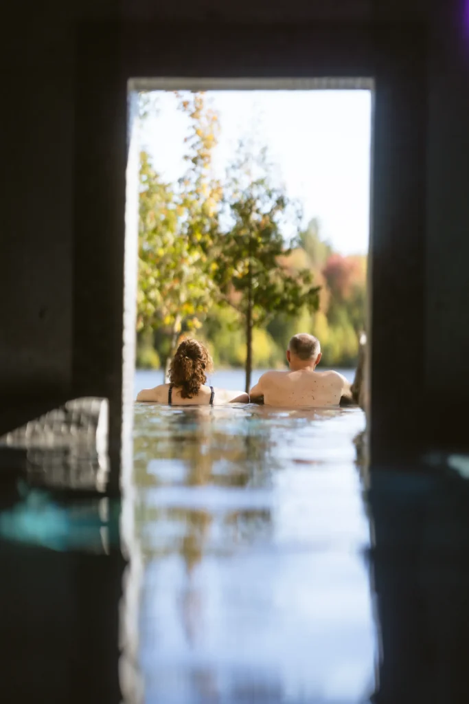 Bains à remous — Sartiga Spa sur le Lac